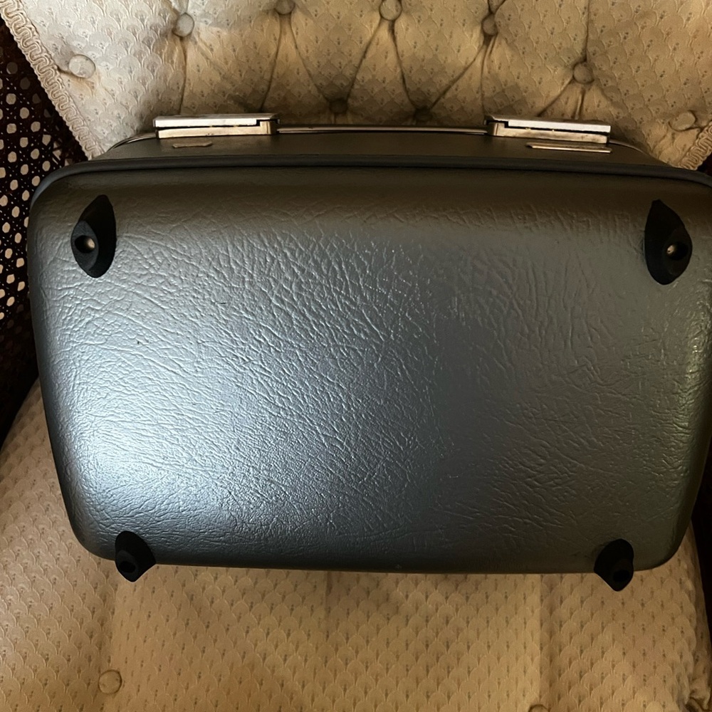 Traincase - Picture 8 of 9
